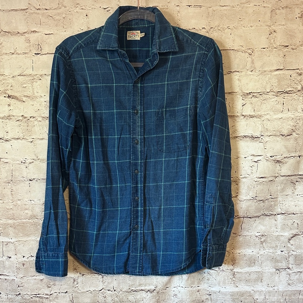 Faherty Men's Navy Plaid Button-Down Shirt